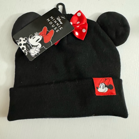 Disney Accessories - Box Lunch Minnie Mouse Beanie NWT